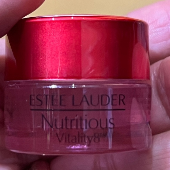 Estee Lauder 7-Piece Gift Set Pink bag - Picture 9 of 9